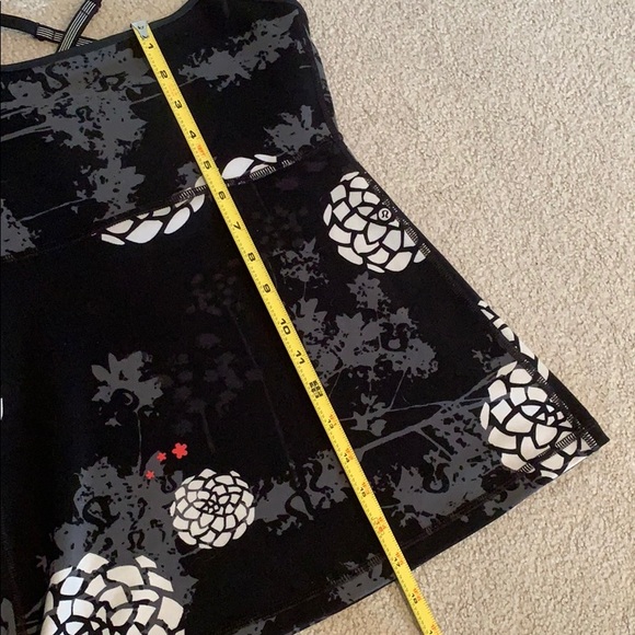 Vintage Lululemon Tank size 6? - Picture 6 of 7
